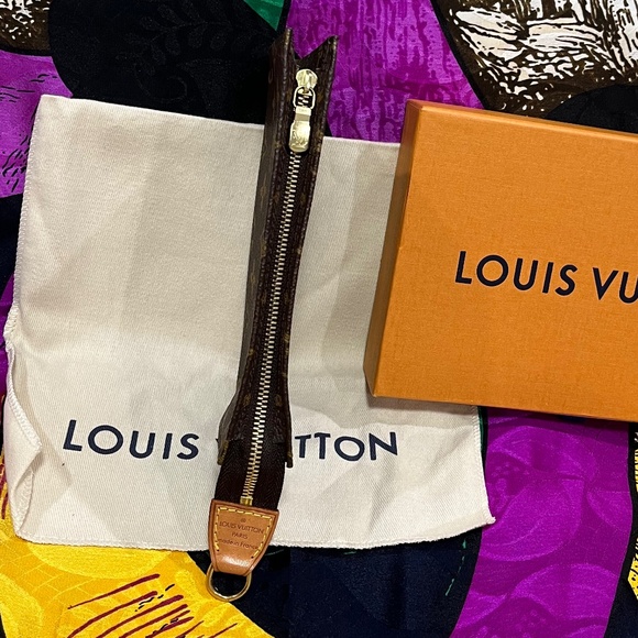 Pouch - Picture 6 of 9